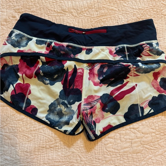 Lululemon Shorts 🛑SOLD 🛑 - Picture 4 of 5